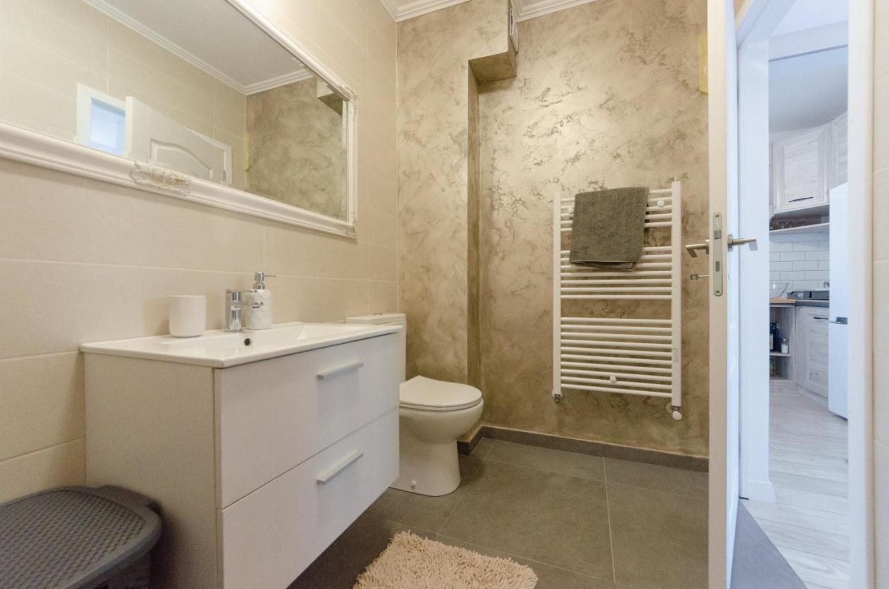 Bliss Apartment Târgu-Mureş Buitenkant foto